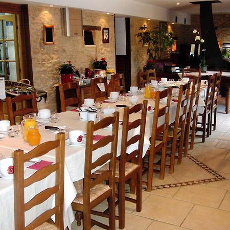 Chambres D'Hotes Les Peyrouses Sarlat-la-Canéda Exteriör bild