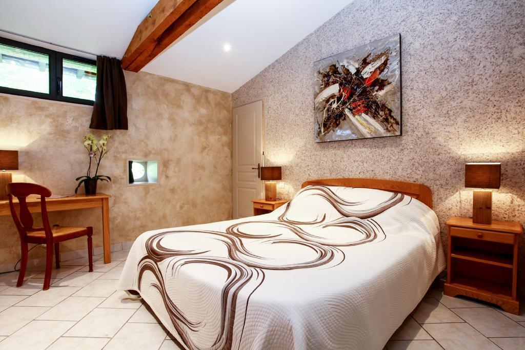 Chambres D'Hotes Les Peyrouses Sarlat-la-Canéda Exteriör bild