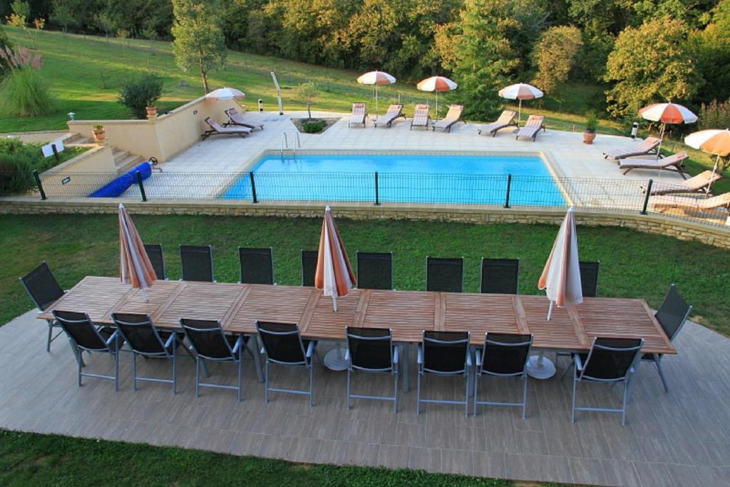 Chambres D'Hotes Les Peyrouses Sarlat-la-Canéda Exteriör bild