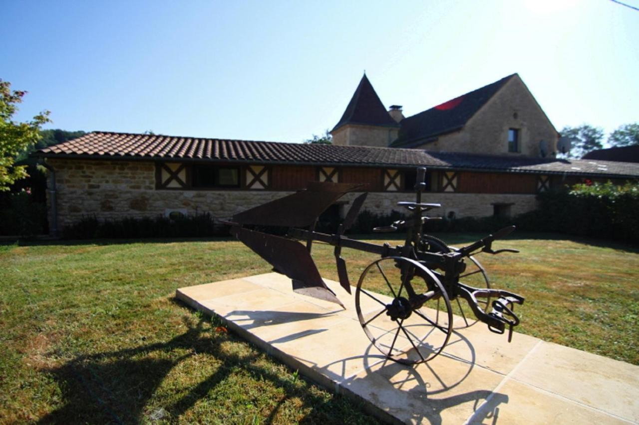 Chambres D'Hotes Les Peyrouses Sarlat-la-Canéda Exteriör bild